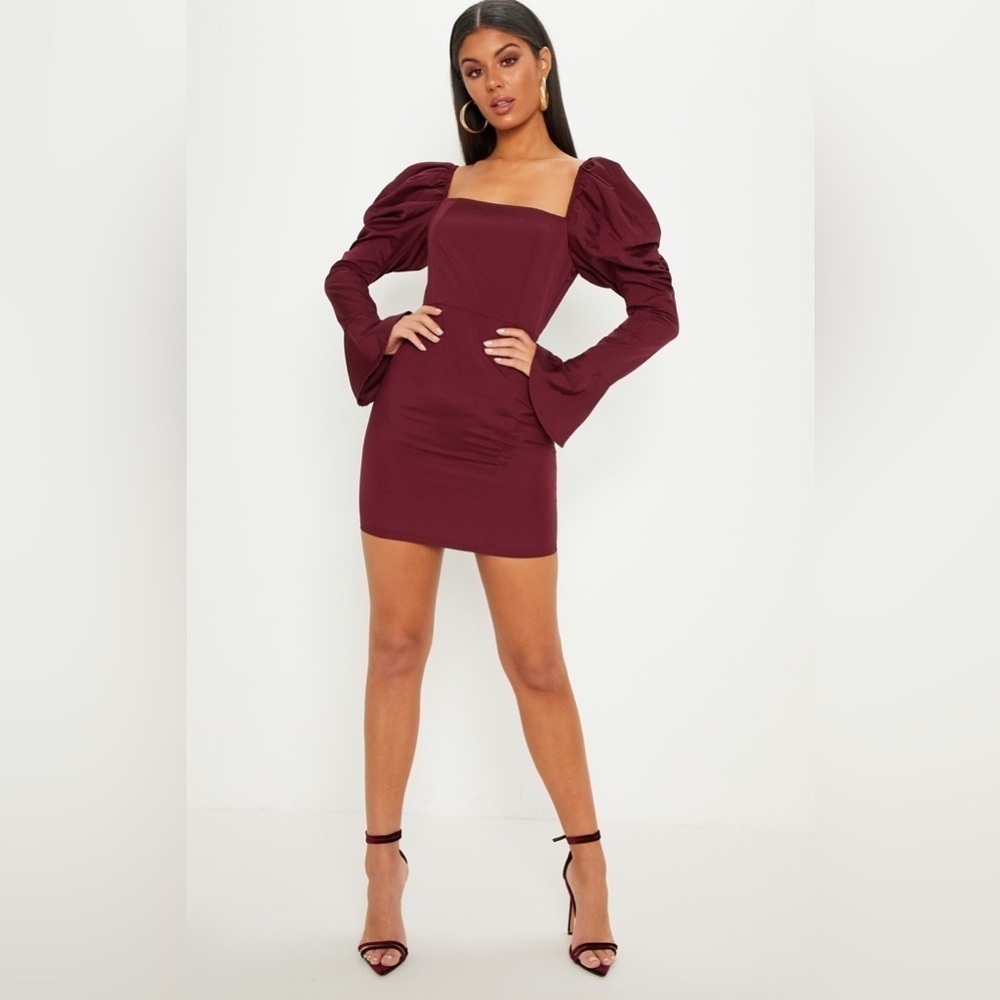 NWT PRETTY LITTLE THING Women’s Plum Square Neck Puff Sleeve Bodycon Dress Sz 2